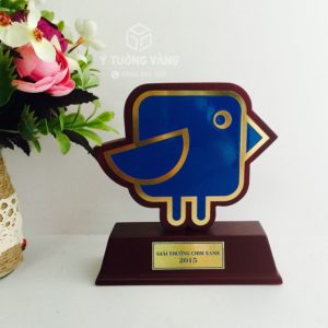 giá biểu trưng gỗ đồng